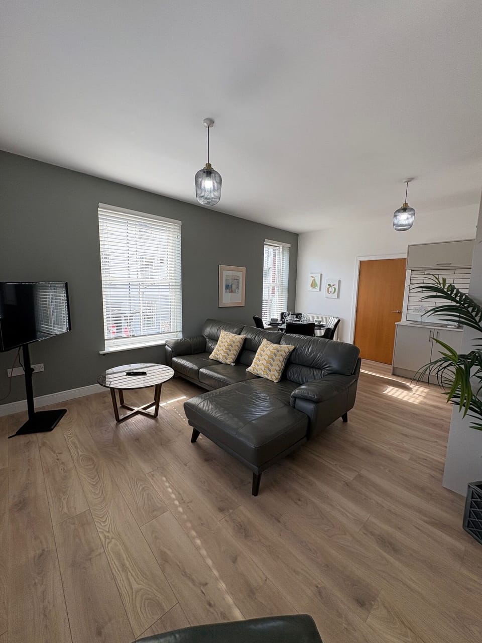 Comfort Apartment, City View | Living area