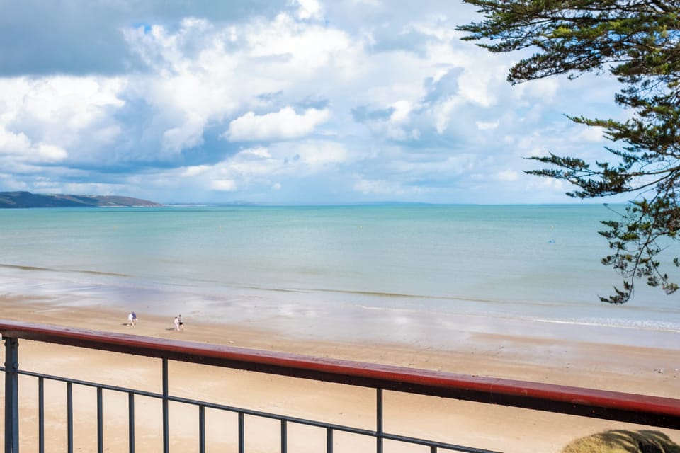 Direct Beach Access, Sea Views