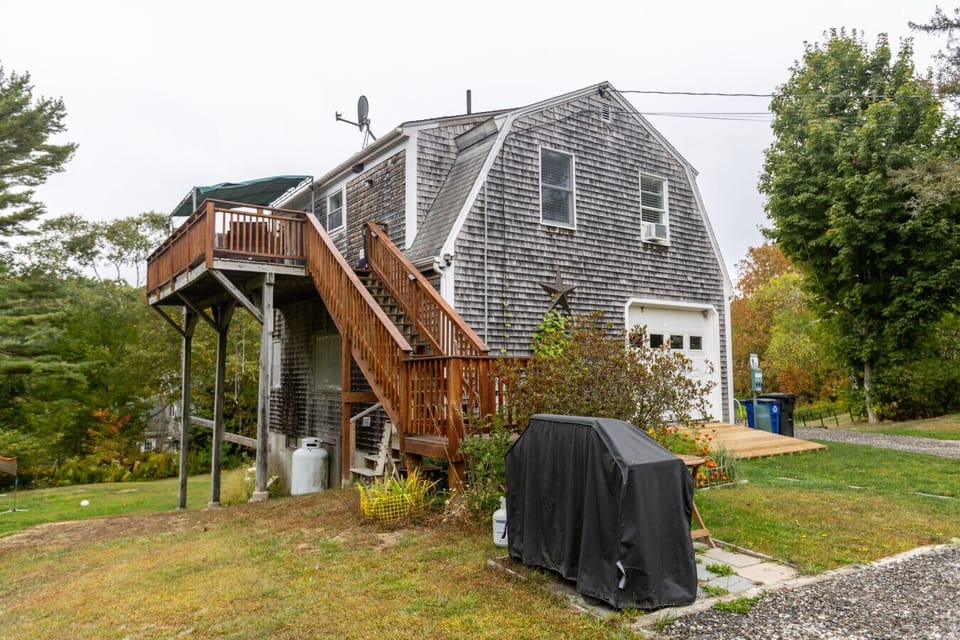 Welcome to Three Pines - your home away from home!