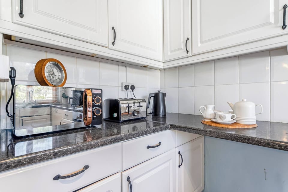 Apartment, 3 Bedrooms | Interior