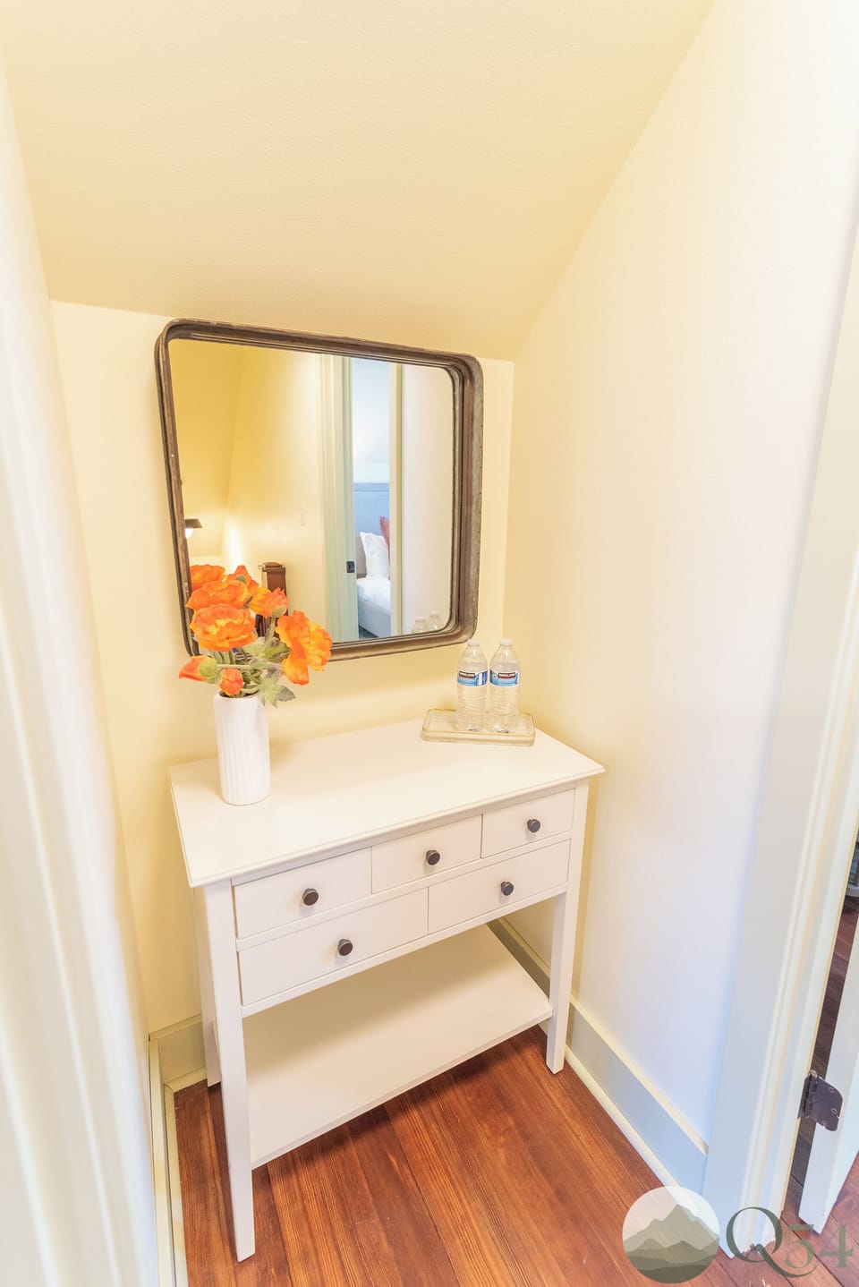 Suite 1 - Deluxe Suite, Hot Tub, Mountain View | Blackout drapes, iron/ironing board, travel crib, WiFi (free)