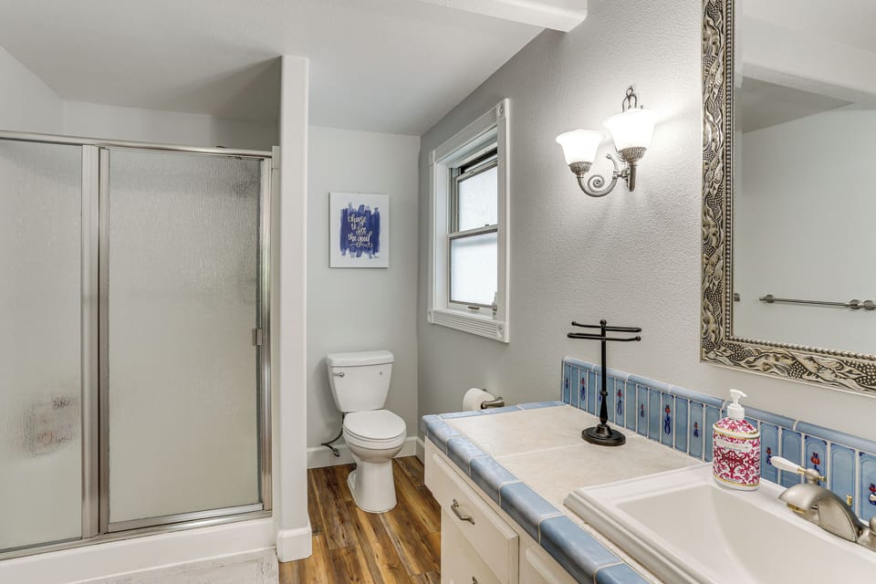 En-Suite Bathroom | Towels Provided