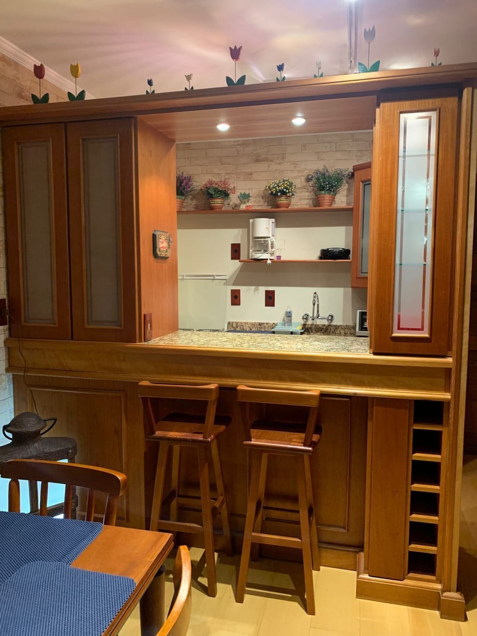Classic Apartment, Lanai, Courtyard View | Private kitchen | Full-size fridge, microwave, oven, dishwasher