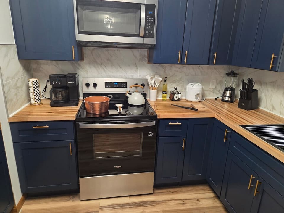 Fully stocked kitchen
