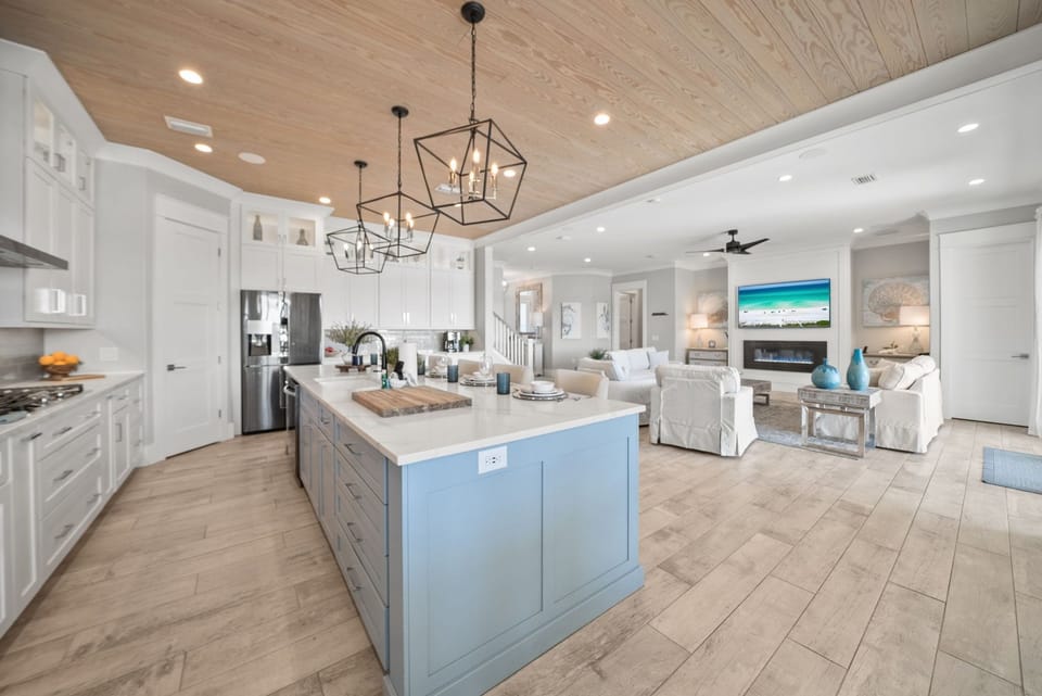 House, Multiple Beds, Pool Access (Paradise Cove) | Private kitchen