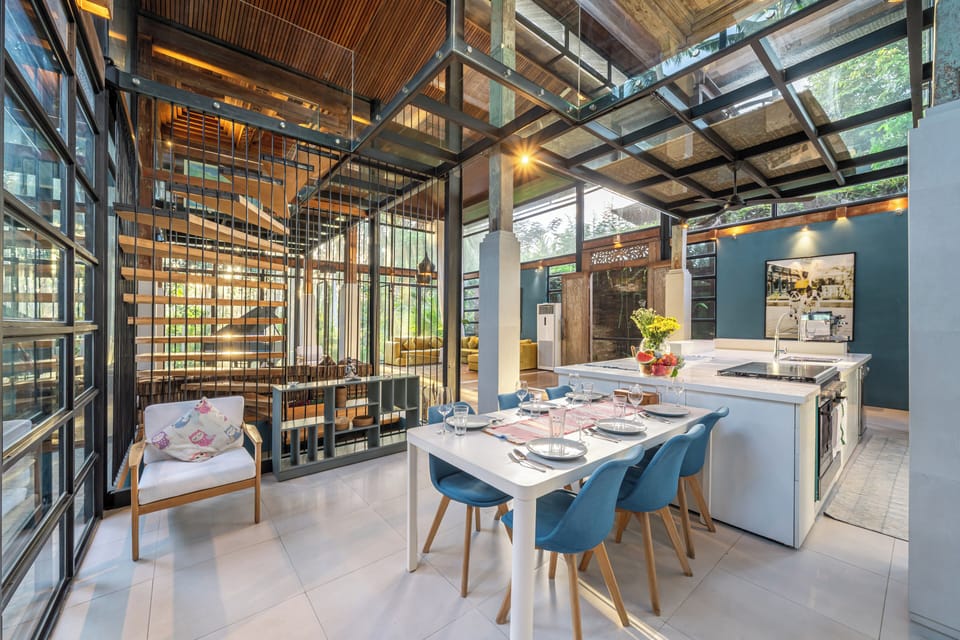 Villa | Dining room