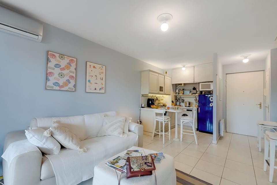 Living and dining room