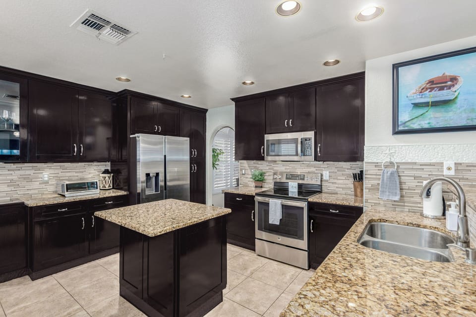 Spacious Kitchen with cooking essentials 
