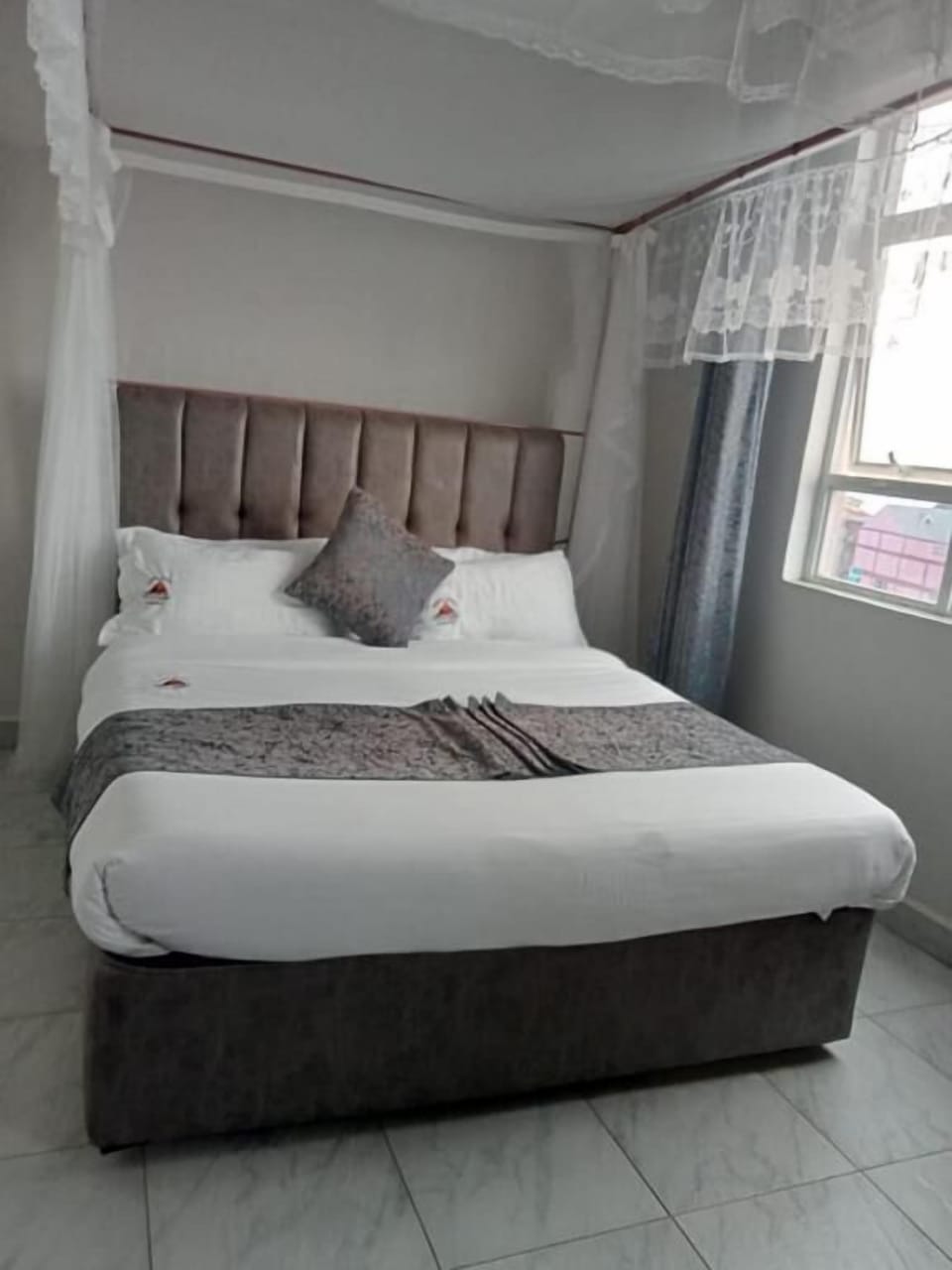 Superior Single Room, City View | Soundproofing, free WiFi, bed sheets