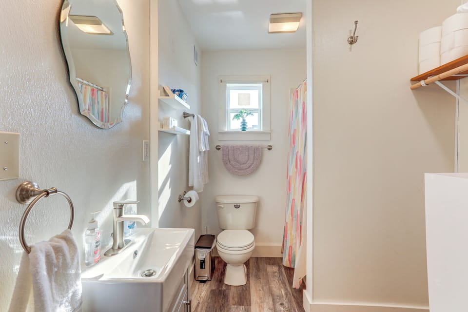 Bathroom | Towels Provided | Main Level