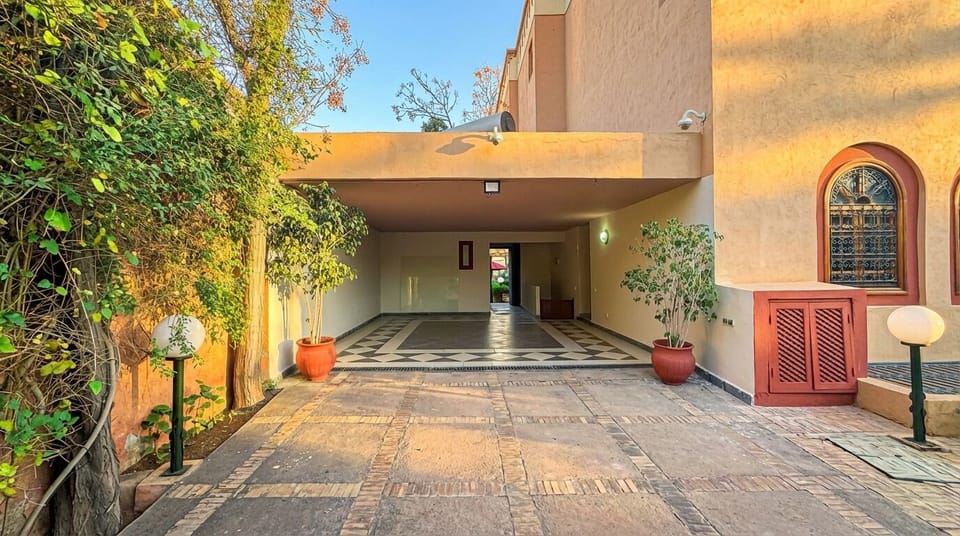 Charming Villa Courtyard