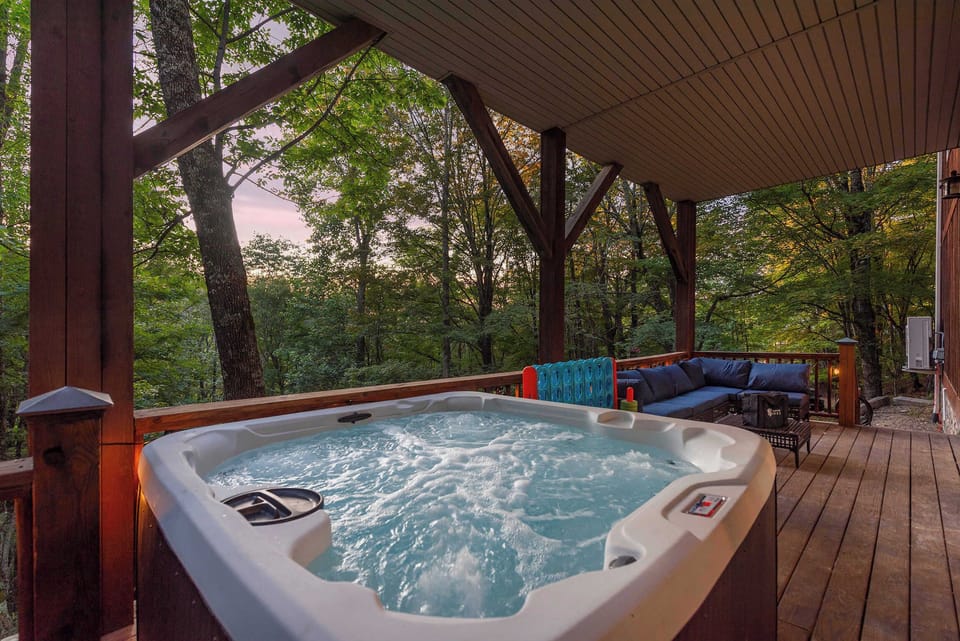 Because vacations aren’t complete without a hot tub selfie. Steam, bubbles, and Insta-worthy vibes await.