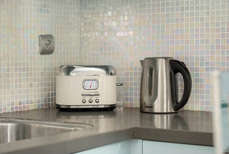 Apartment, Courtyard View | Coffee and/or coffee maker