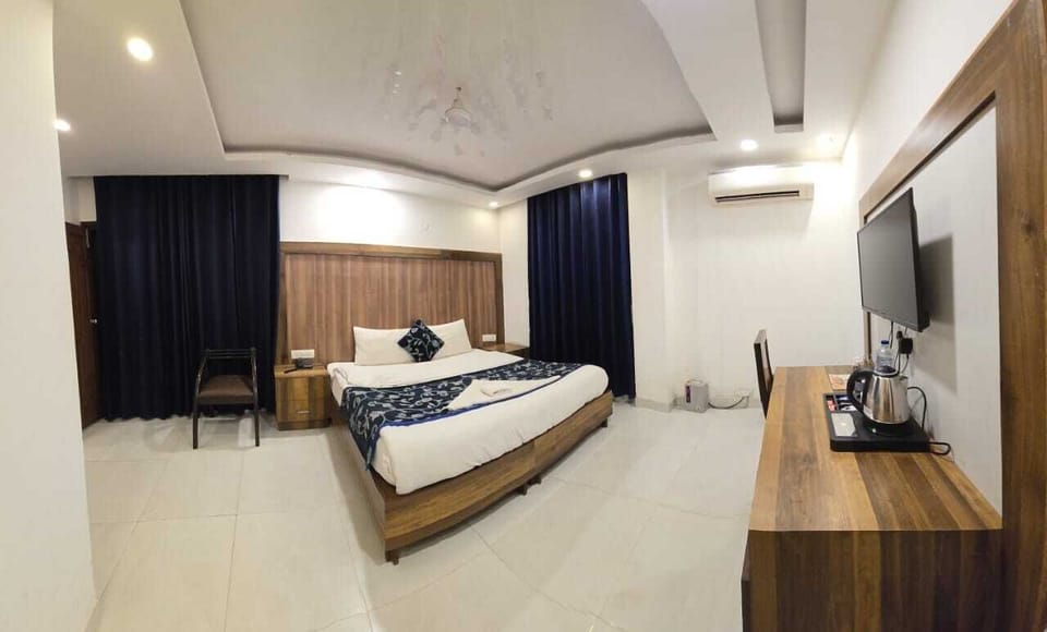 Deluxe Double Room | Free WiFi