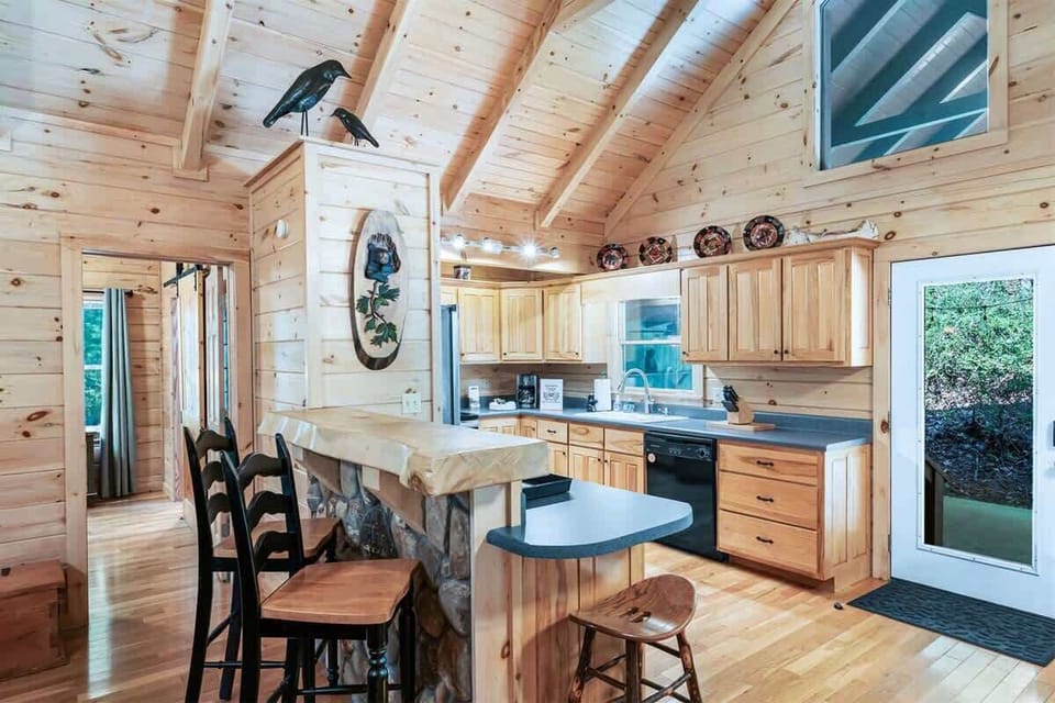 2-STOOL LIVE-EDGE BREAKFAST COUNTER