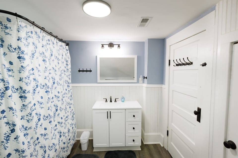 Peaceful and private space on the 3rd floor. Full bathroom includes toilet, sink, and bath tub.