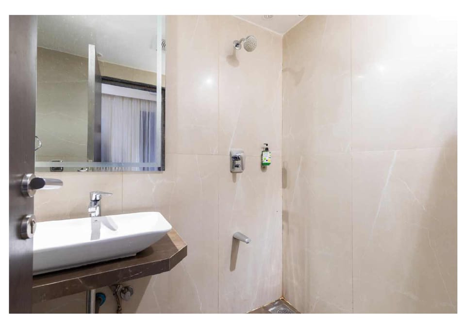 Oyster Suite By Glitz Hotels Hotel in Mumbai