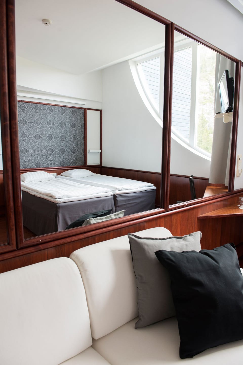In-room safe, laptop workspace, blackout drapes, soundproofing