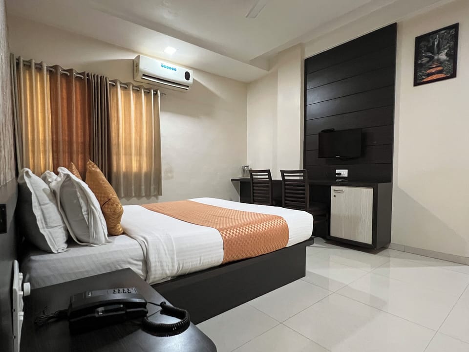 Executive Suite | Free WiFi