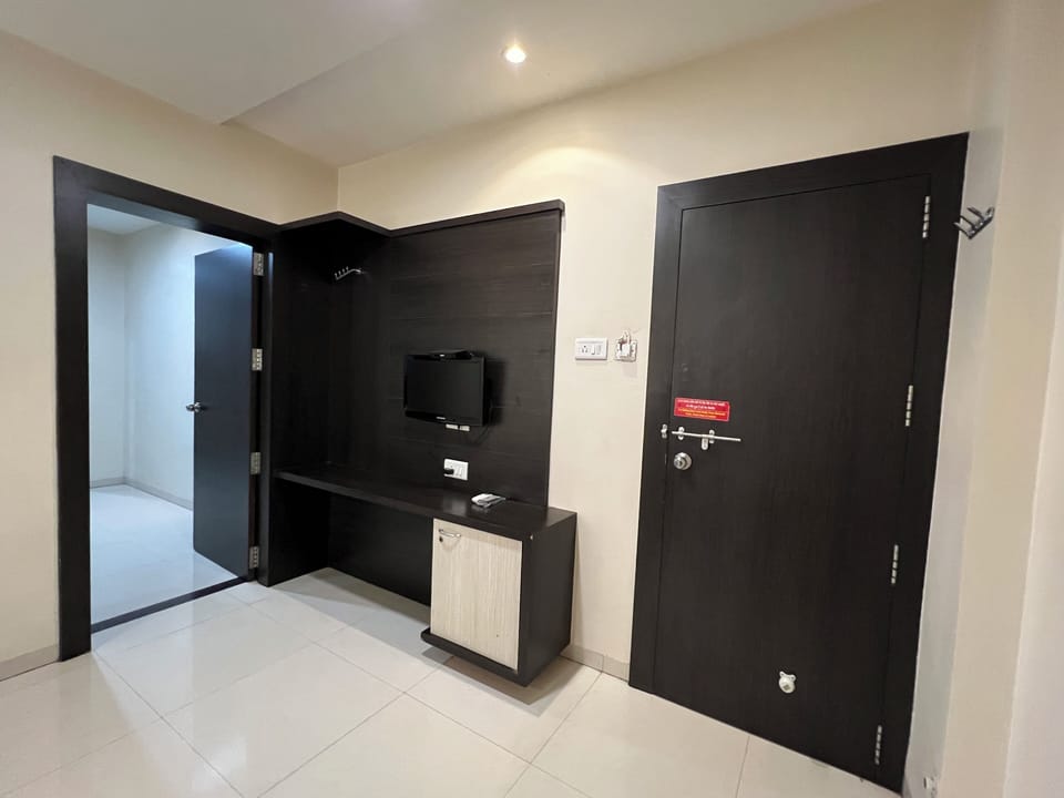 Executive Suite | Free WiFi