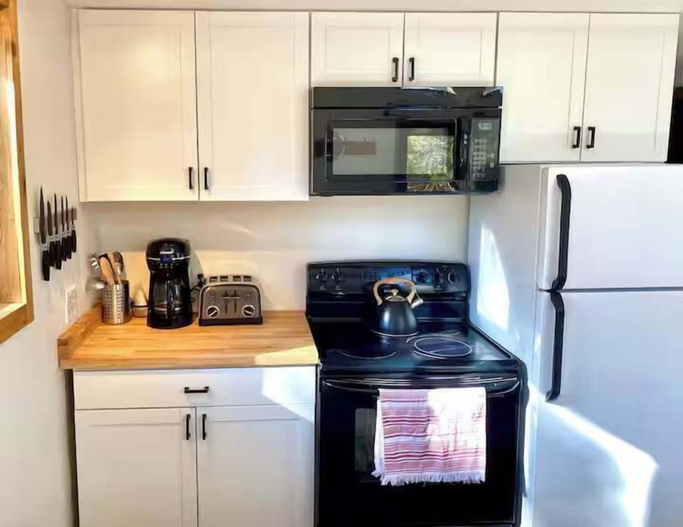 [Kitchen]  Counter space and coffee station — mornings start here
