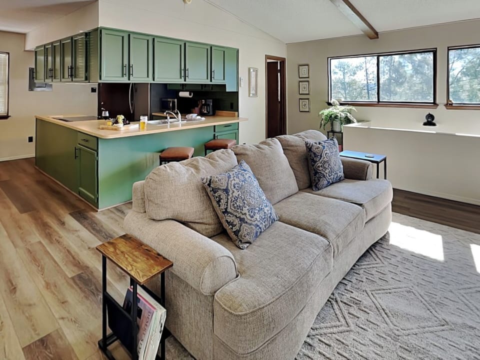 Living Room - Ample Seating