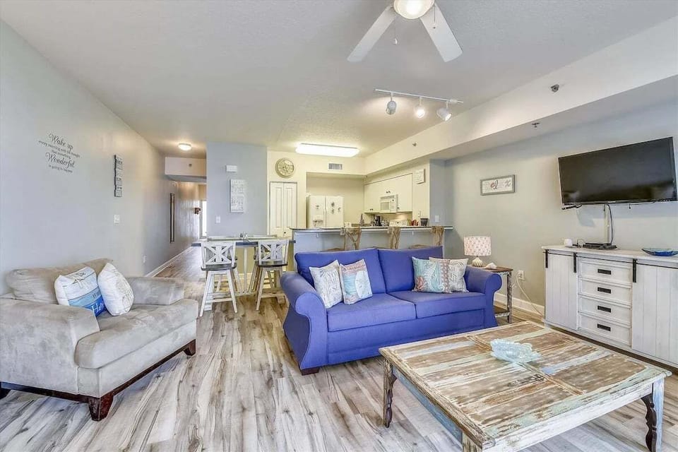 Open concept living area with sleeper sofa (sleeps 2)