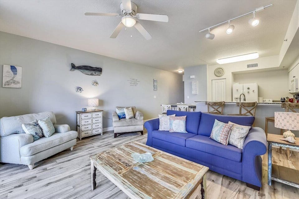 Open concept living area with sleeper sofa (sleeps 2)
