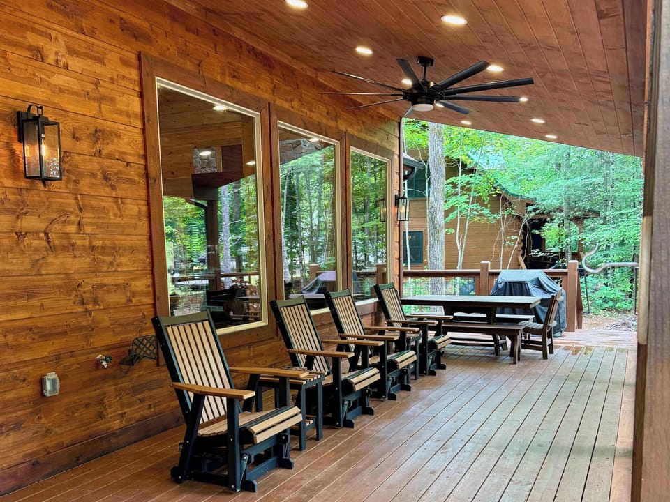 Huge wrap around patio