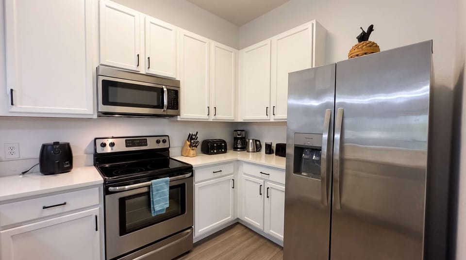 Condo, Multiple Beds, Balcony, Garden View (Palm Breeze) | Private kitchen