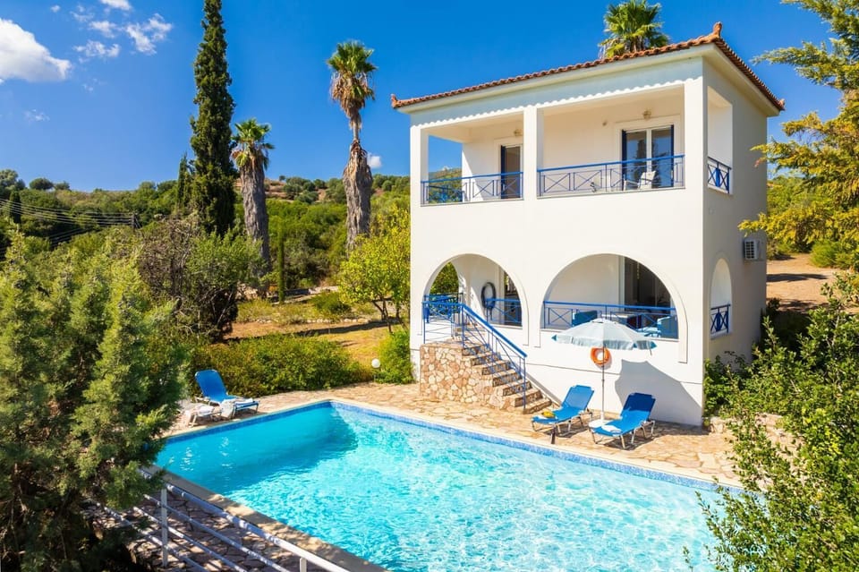 Beautiful villa with private pool and terrace with sea views