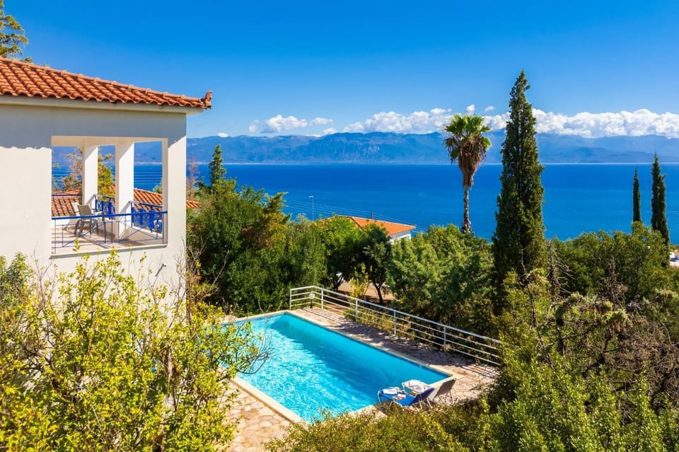 Beautiful villa with private pool and terrace with sea views