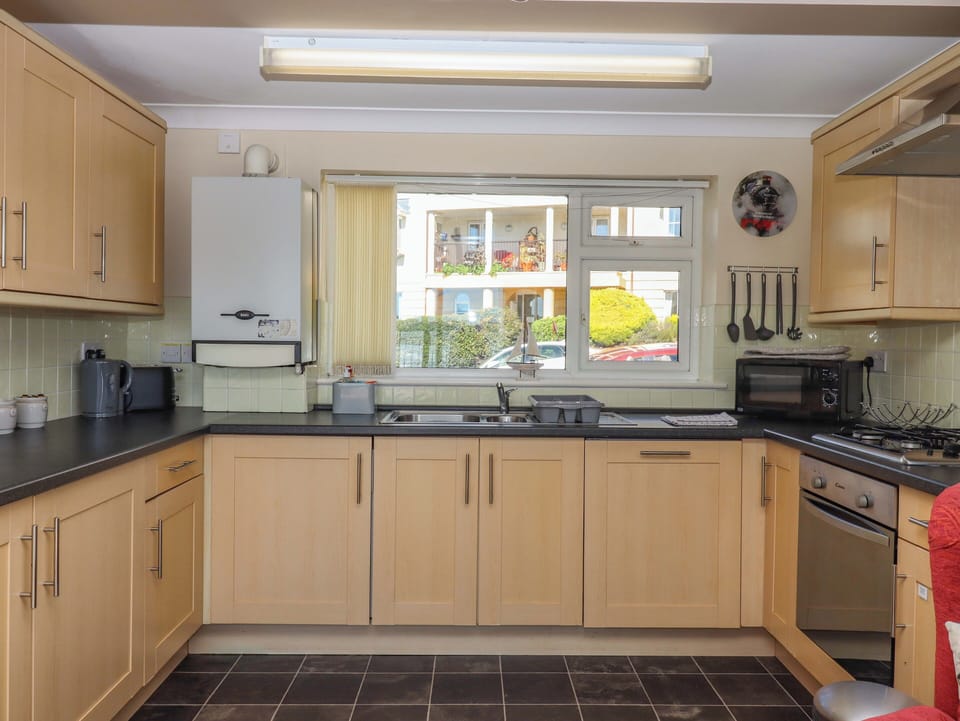 Fridge, microwave, dishwasher, toaster