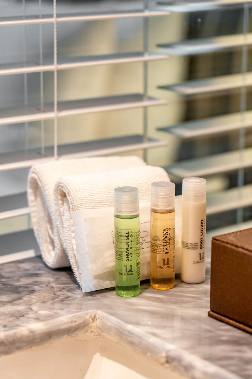 Combined shower/tub, free toiletries, hair dryer, bathrobes