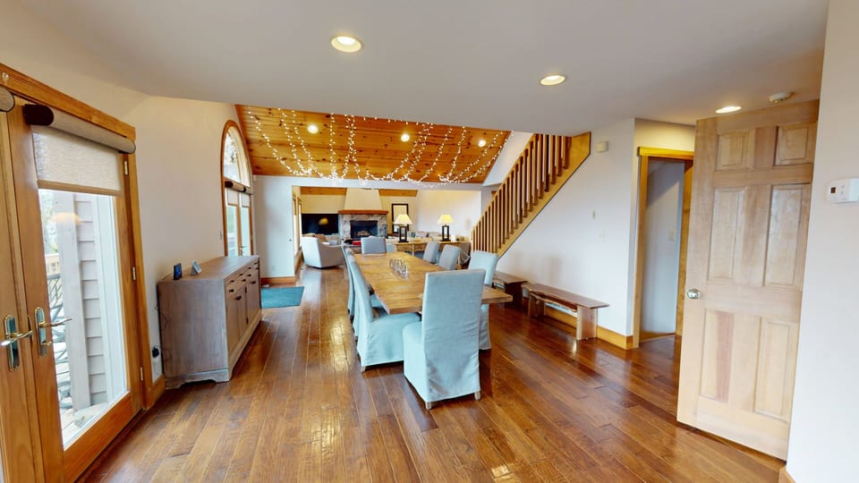 Indoors, Floor, Hardwood, Flooring, Architecture