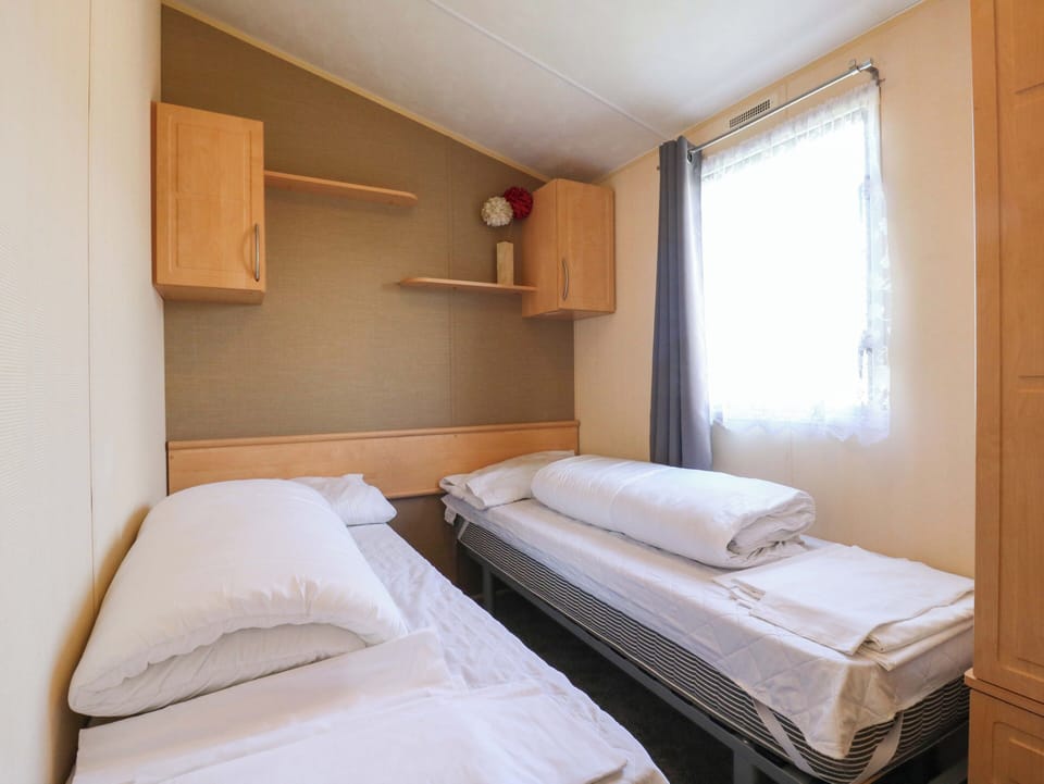 3 bedrooms, individually decorated, individually furnished, free WiFi