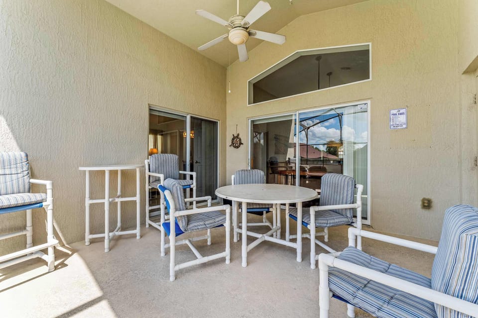 House, Multiple Beds, Pool Access, Pool View (Magical Family Getaway) | Outdoor dining