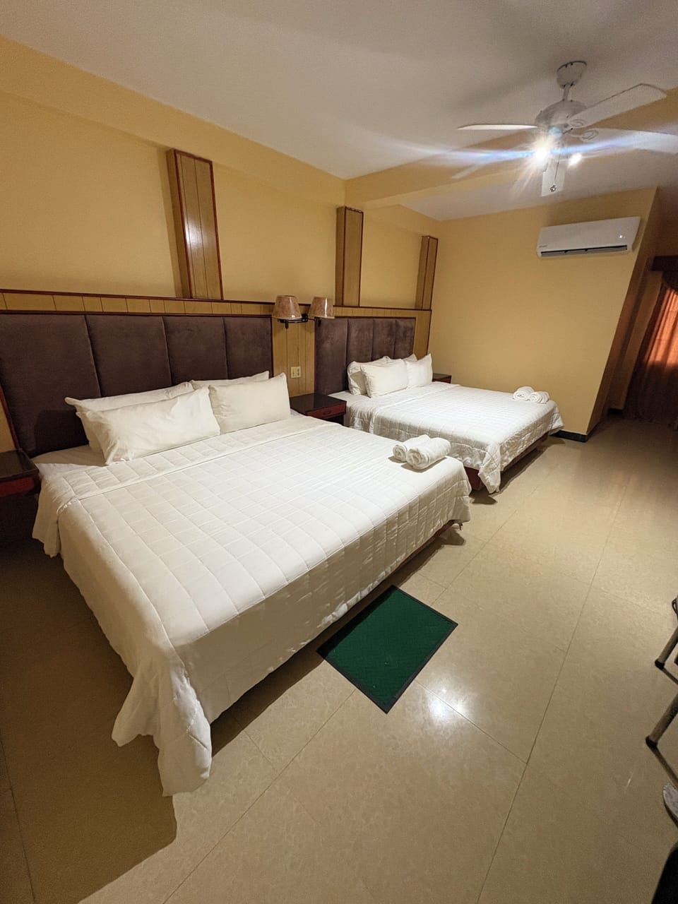 Luxury Room | Premium bedding, desk, iron/ironing board, free WiFi