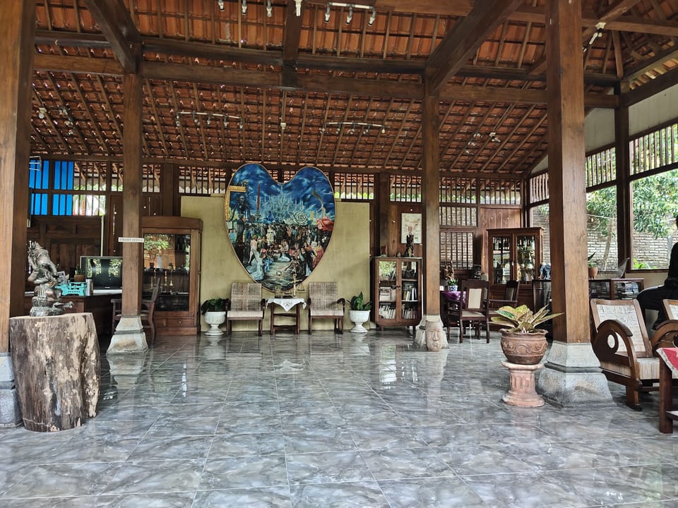 Mettaloka Guest House and Art Space Bed and Breakfast in Indonesia
