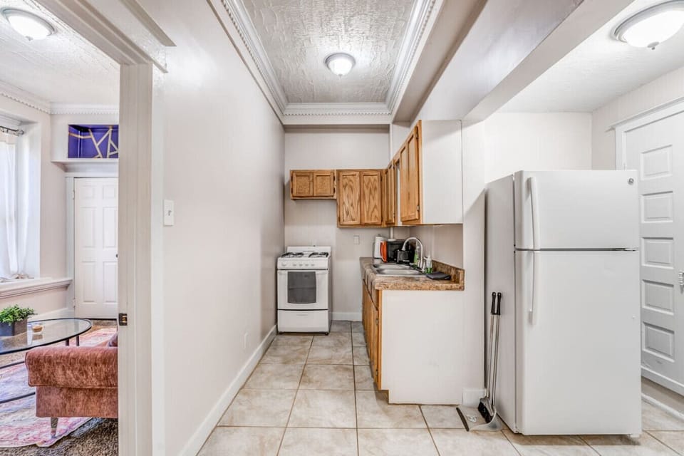 Cook up your favorite meals in this convenient kitchen setup.