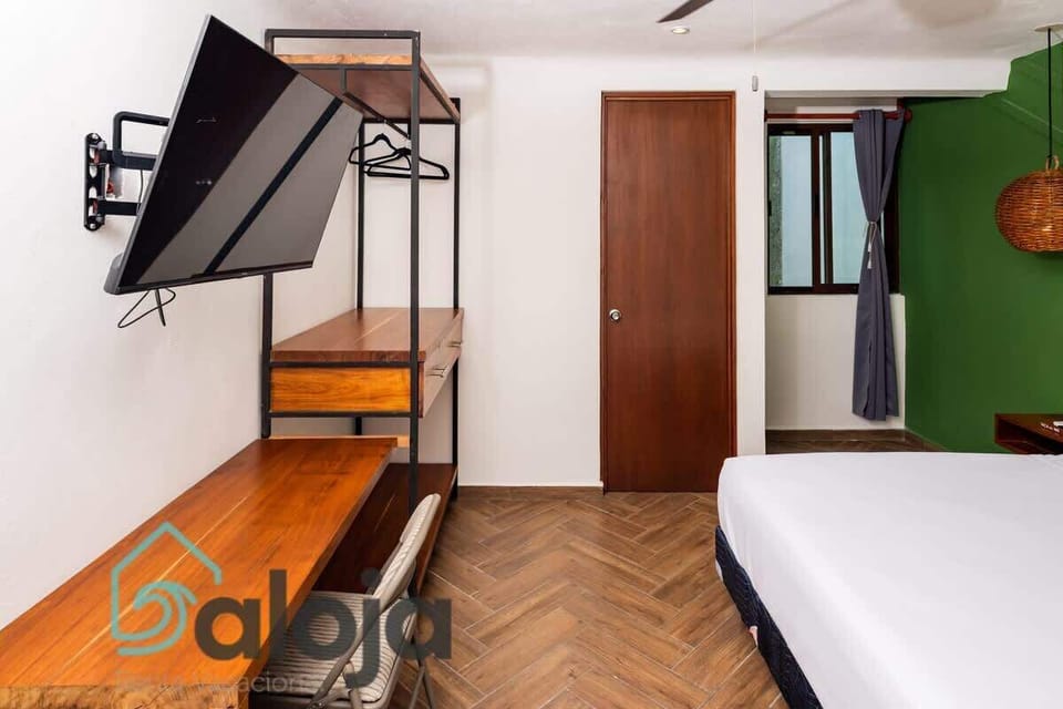 Disfruta de ver TV en la habitación