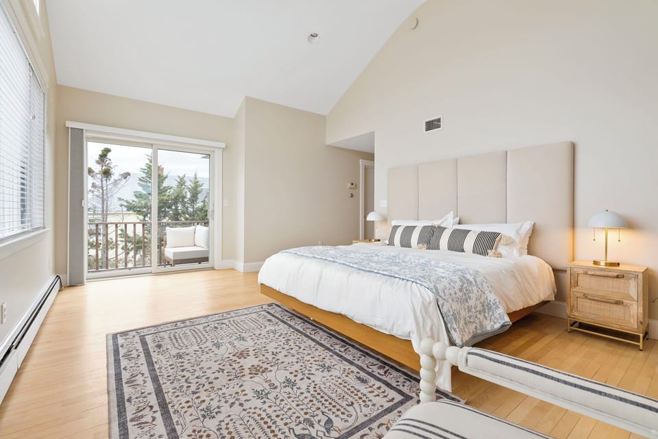 Master bedroom 1