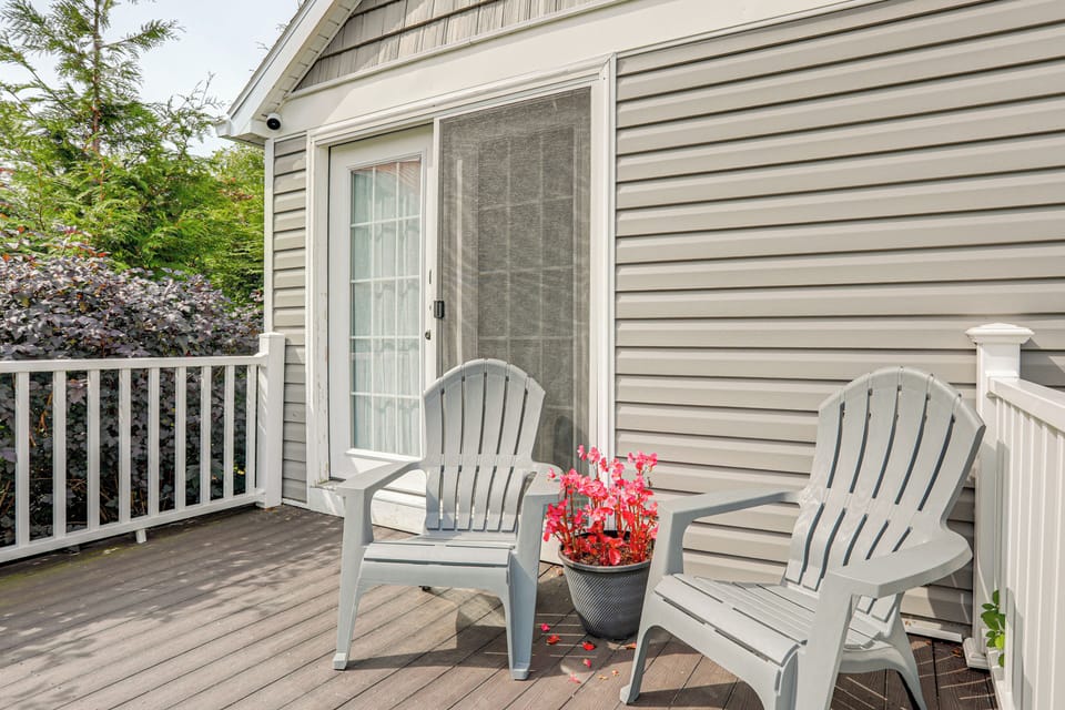 Front Deck | Garden View
