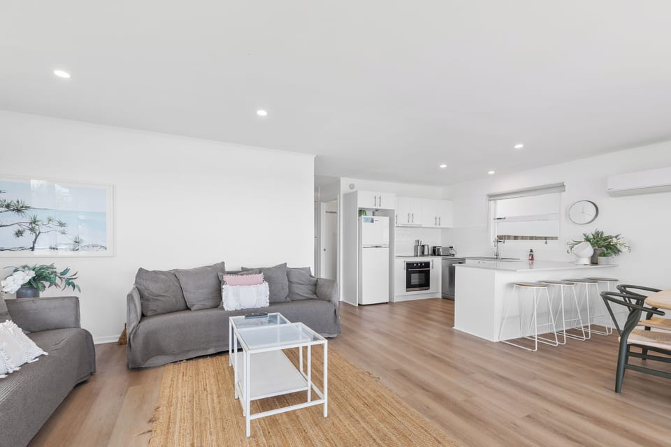 Comfort House, Beach View | Living area