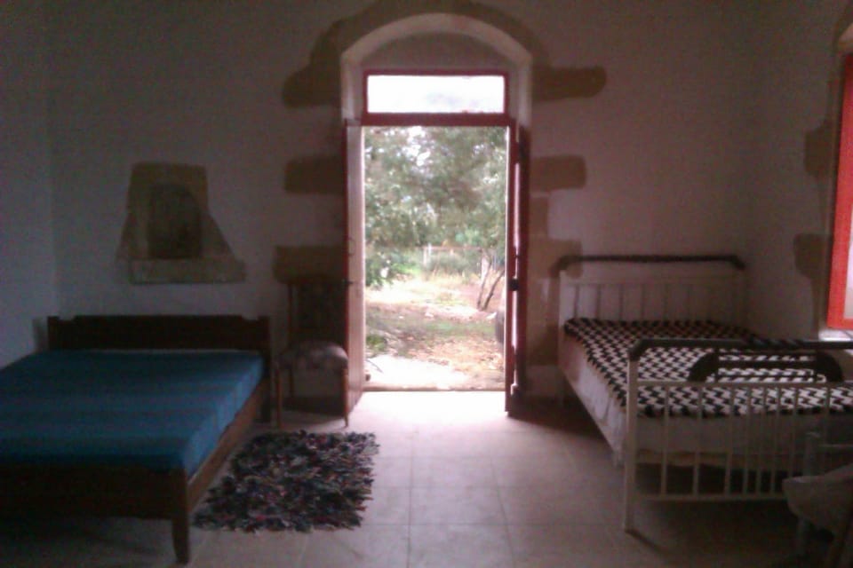 House, 1 Bedroom | 1 bedroom, desk, soundproofing, iron/ironing board