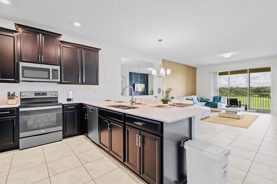 16-web-or-mls-EMF06637
