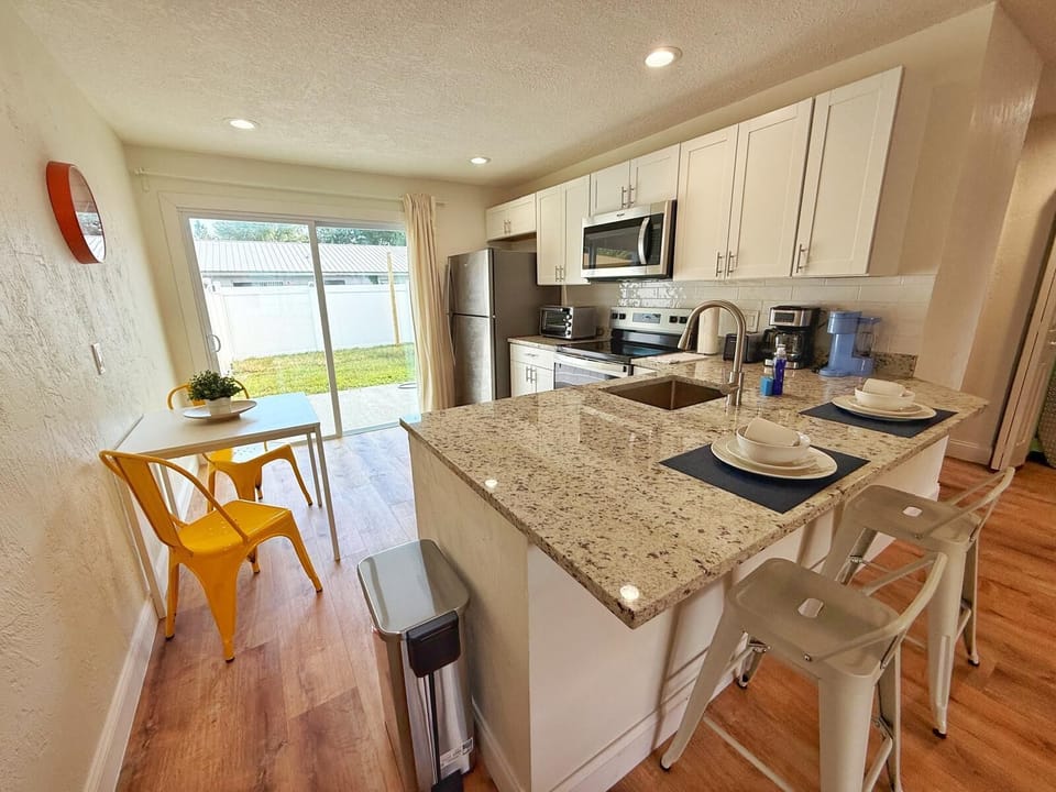 Direct access to patio from the kitchen.
