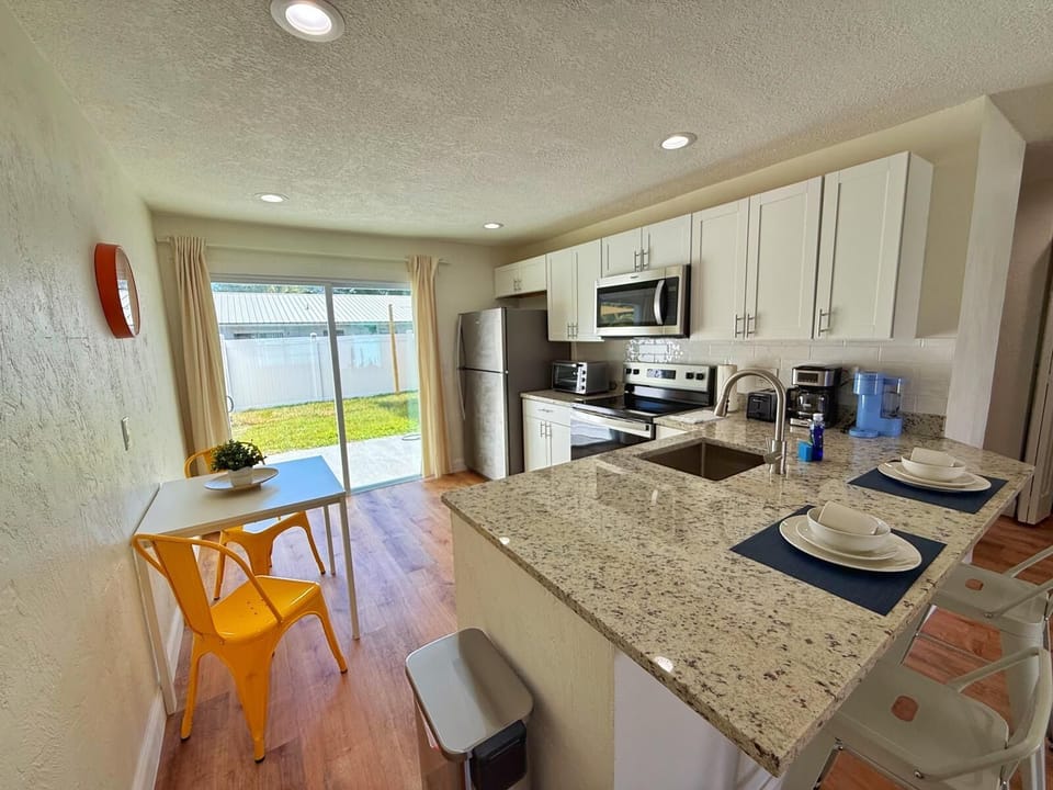 Private kitchen
