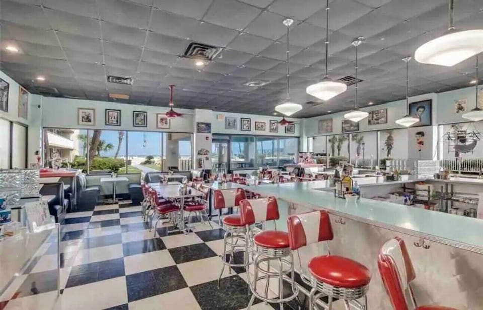 A warm space to share good food.
