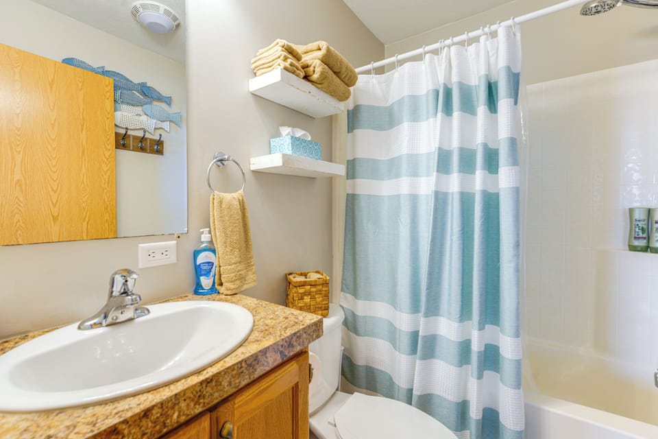 Full Bathroom